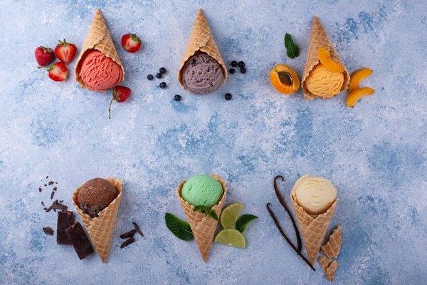 Come si fa un gelato alla vaniglia fatto in casa con baccello di vaniglia naturale?